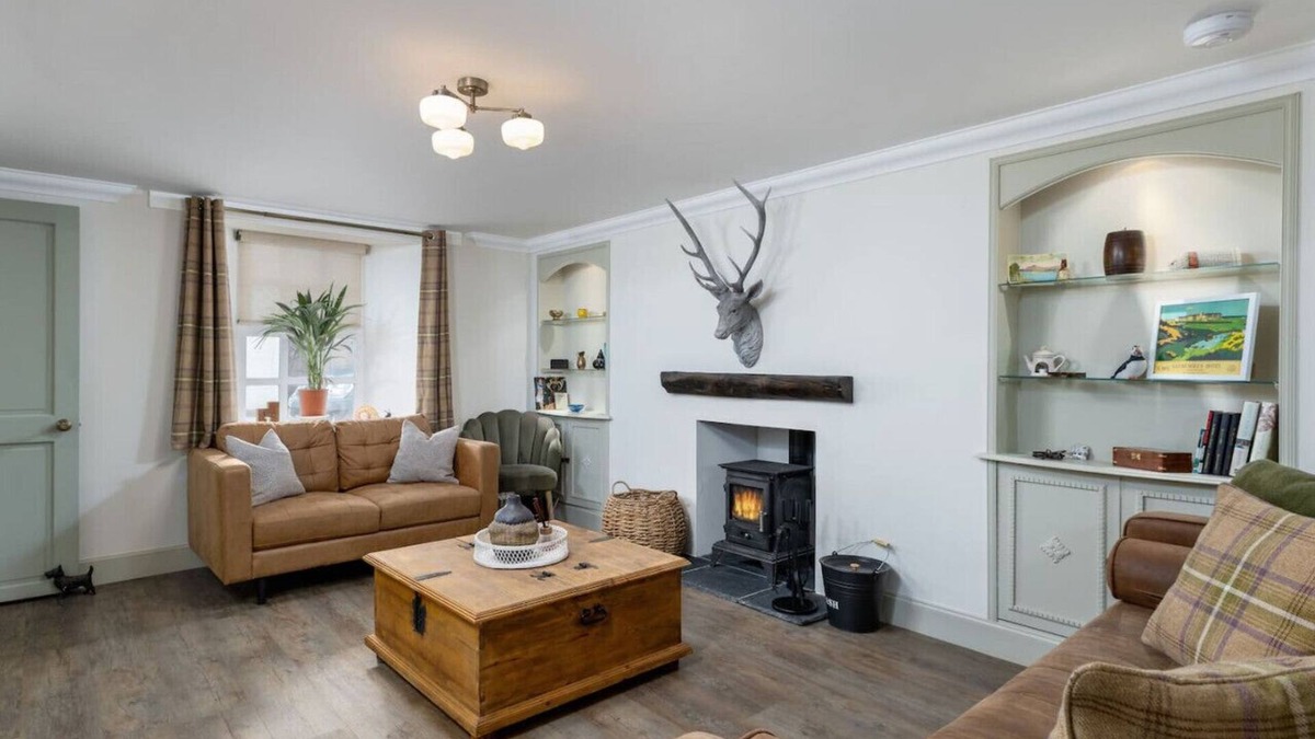 Auchterarder House | The Tranquil Auchterarder 3-bed Cottage