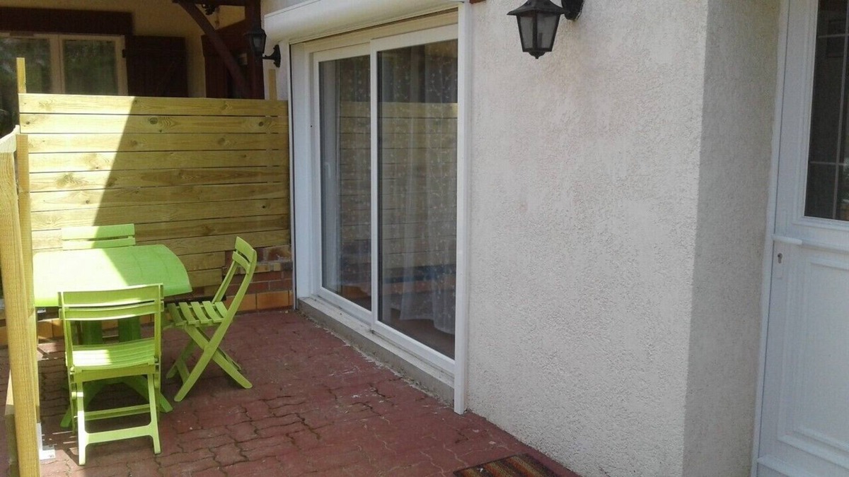 Tours-en-Vimeu House | . "the traveler" cottage.
