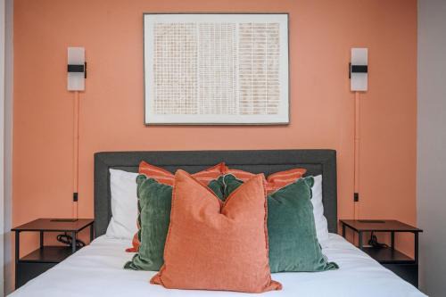College Park Apartment | The Traveler's Retreat, 5 mins to airport and 15 mins to downtown