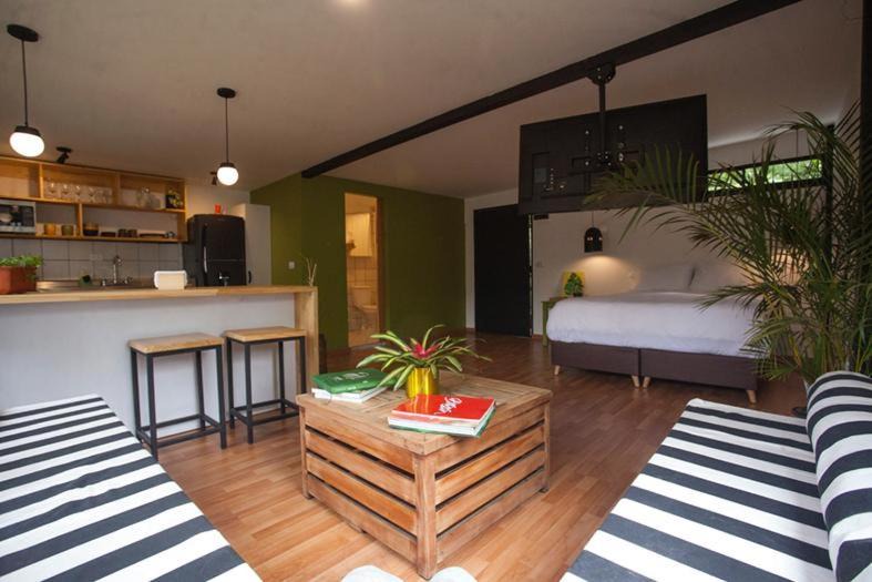 Envigado Apartment | The TREE house