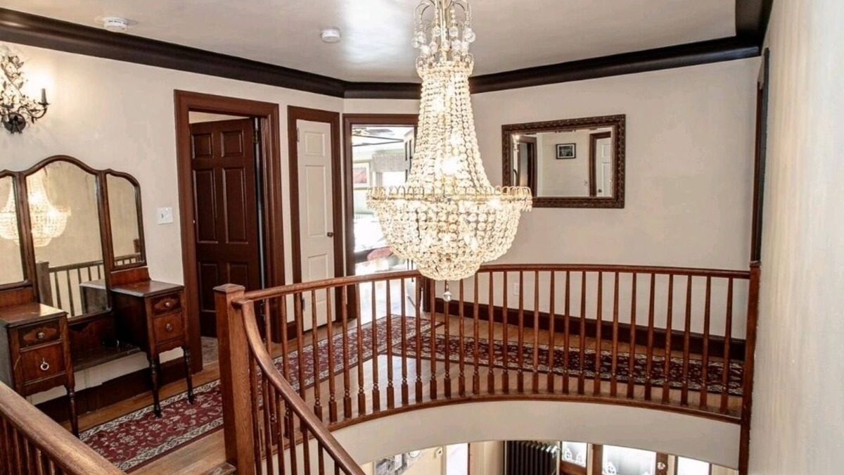 Carbonear Bed & Breakfast | The Tree Top Room