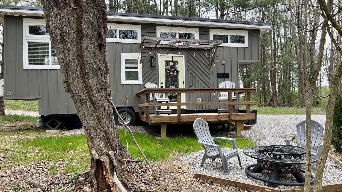 Logan House | The Trillium Tiny House by the Lake