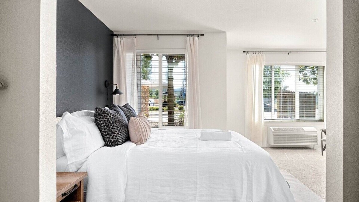 Paradise Apartment | The Trinity | Studio in Paradise