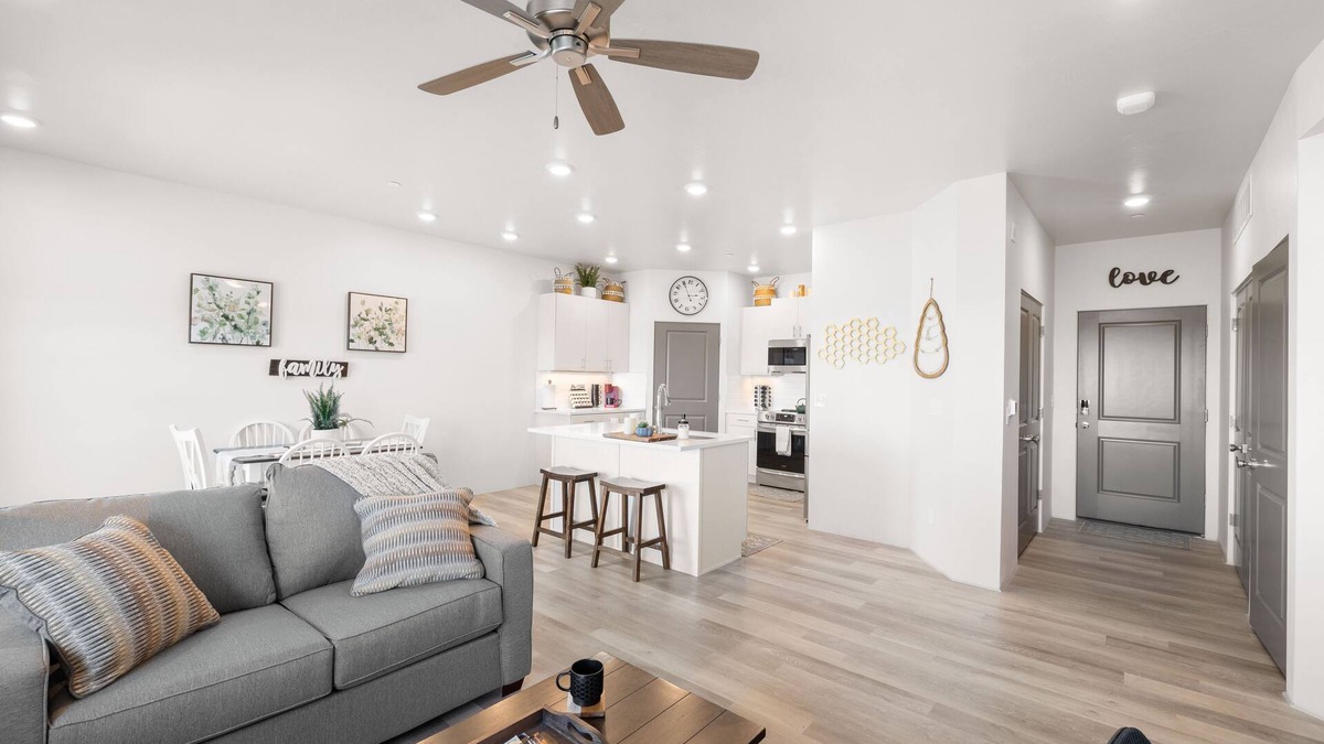 Ephraim Apartment | The True Badger Honey House
