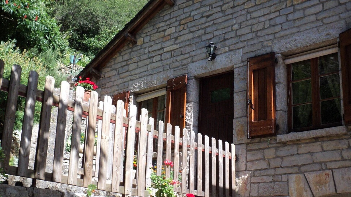 La Malene Cottage | "The truffle" cottage in the heart of the Tarn gorges. Lozère