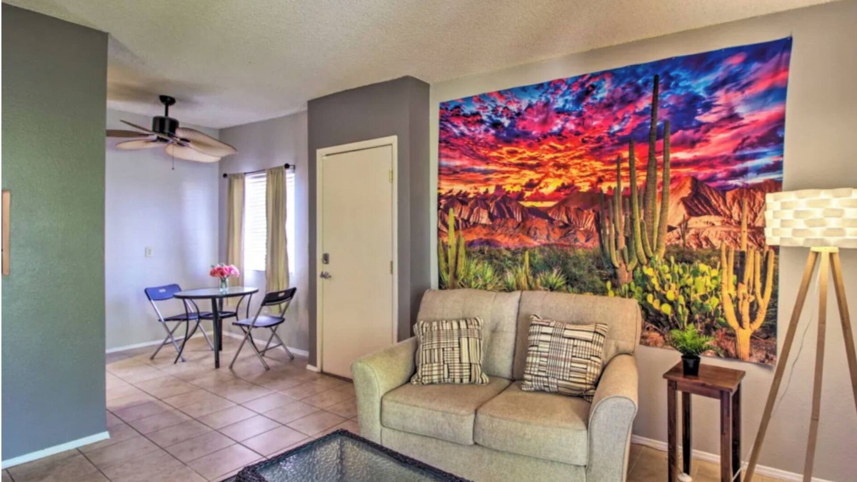 Hedrick Acres Condo | The Tucson Sunny Spot: pools, tennis, jacuzzis, WiFi, AC, Dishwasher