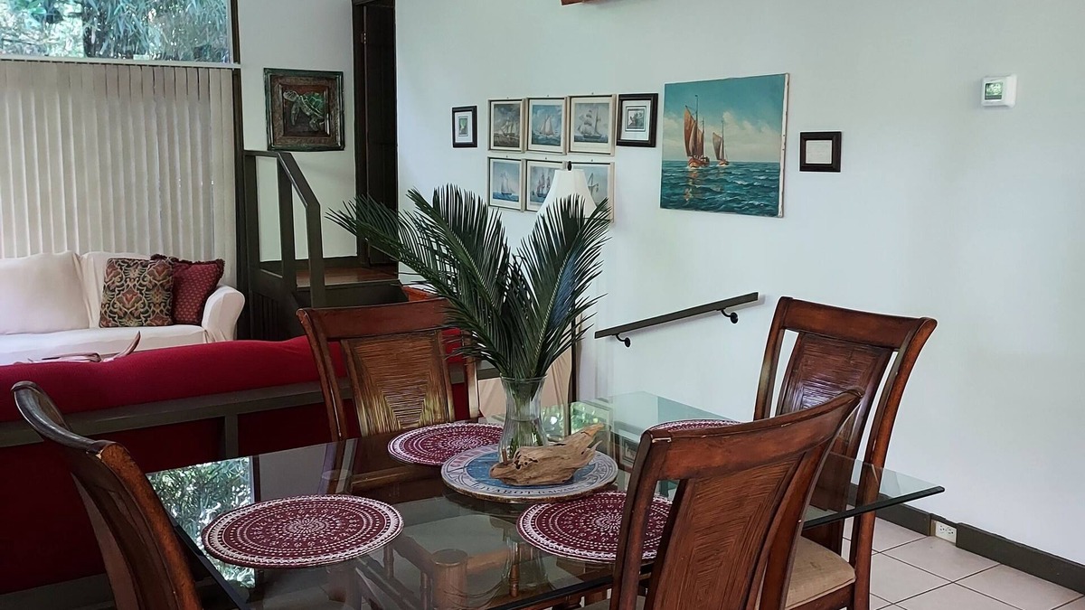 Ocean Springs Cottage | The Turtle House: A Hidden Getaway In Old Ocean Springs