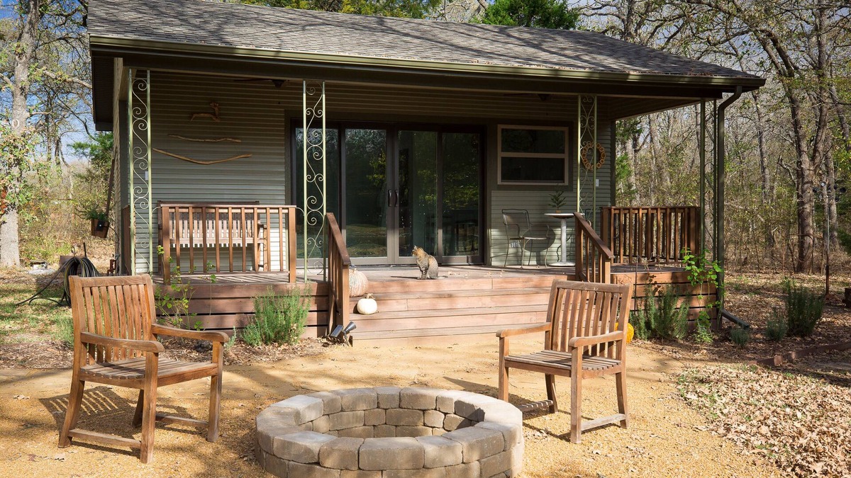 Royse City Apartment | The Twig in Poetry
