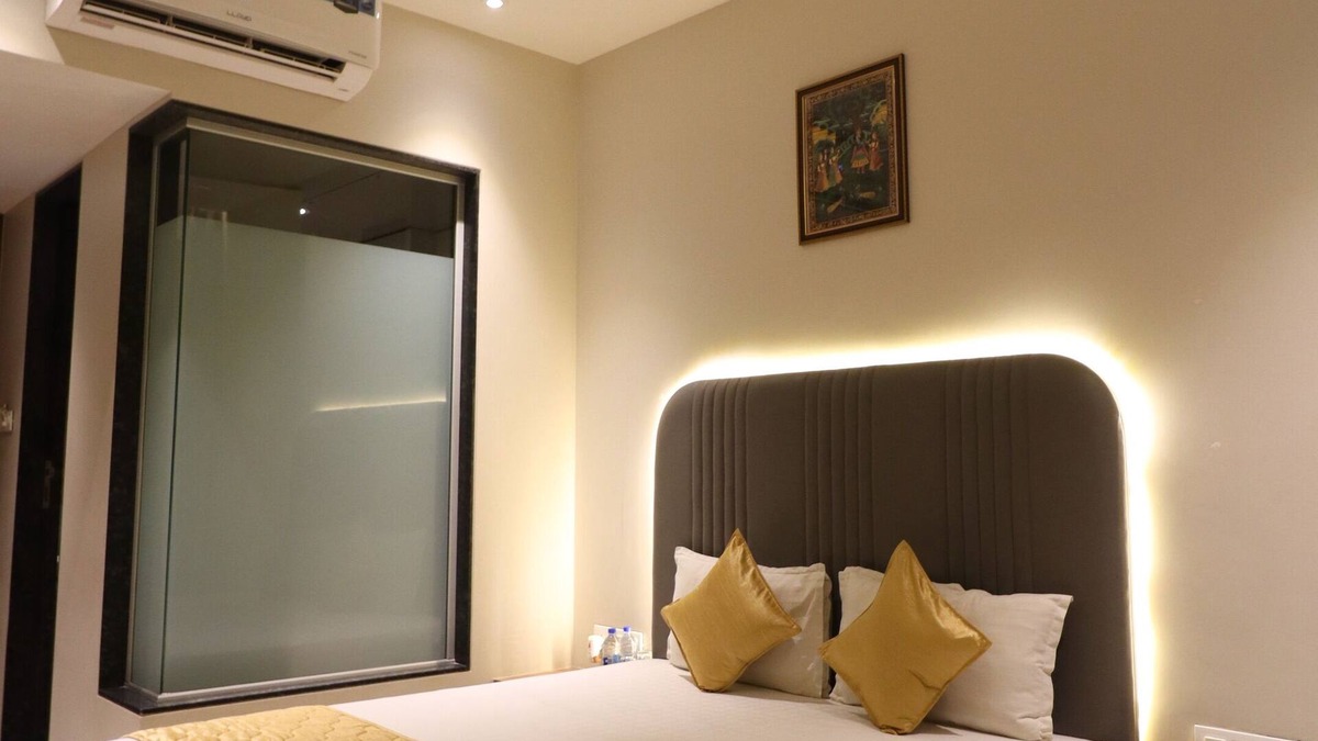Malad West Hotel | The UBE Residency