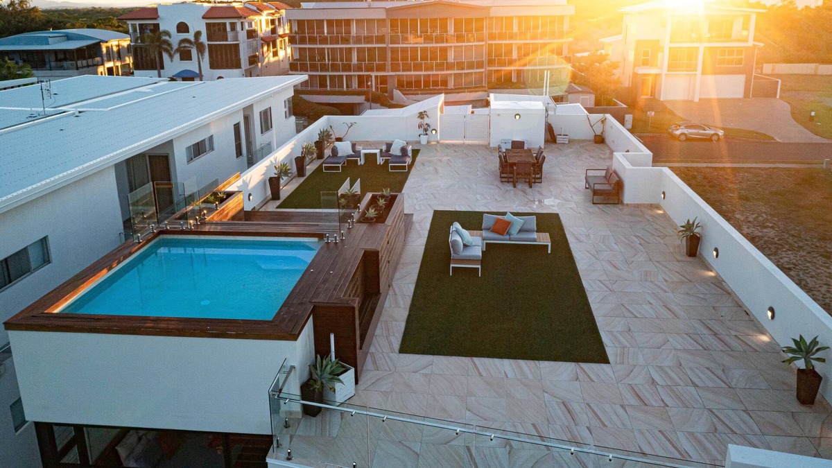 Mackay Harbour Villa | THE ULTIMATE BEACH FRONT ACCOMMODATION