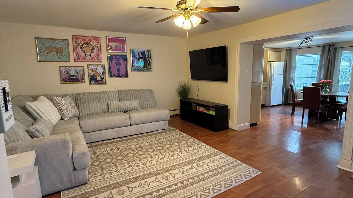 Hoboken Apartment | The Ultimate NYC Group Getaway. Sleeps 10 in Hoboken