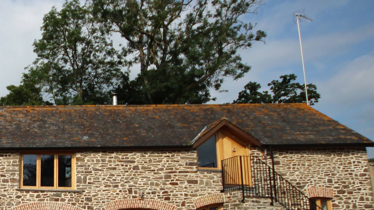 Chulmleigh House | The Upper Arches, luxury Converted Barn in Devon countryside