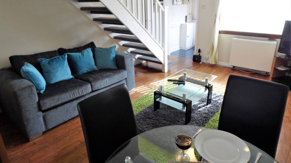 Craigmillar Apartment | The Upper Craigour Royal Infirmary House