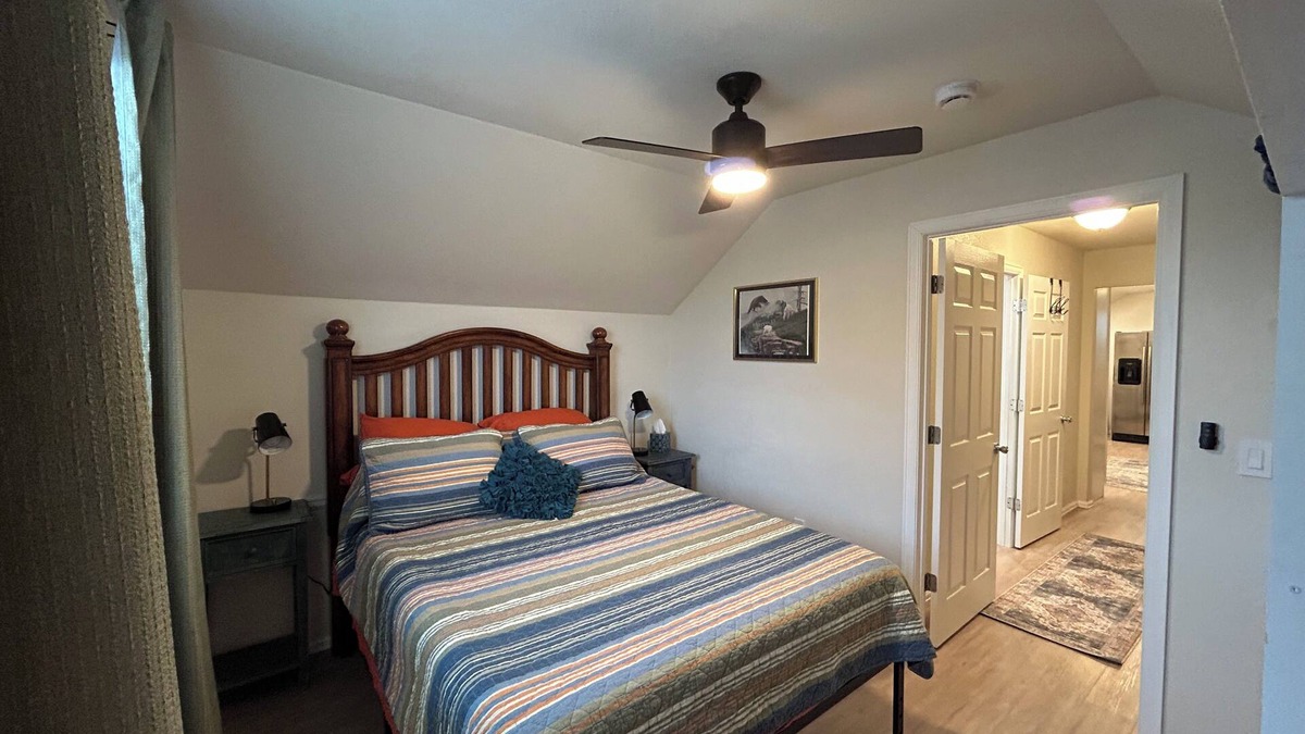 Alamosa House | The Upstairs Guest House, 10 minutes from Alamosa, 15 from Monte Vista