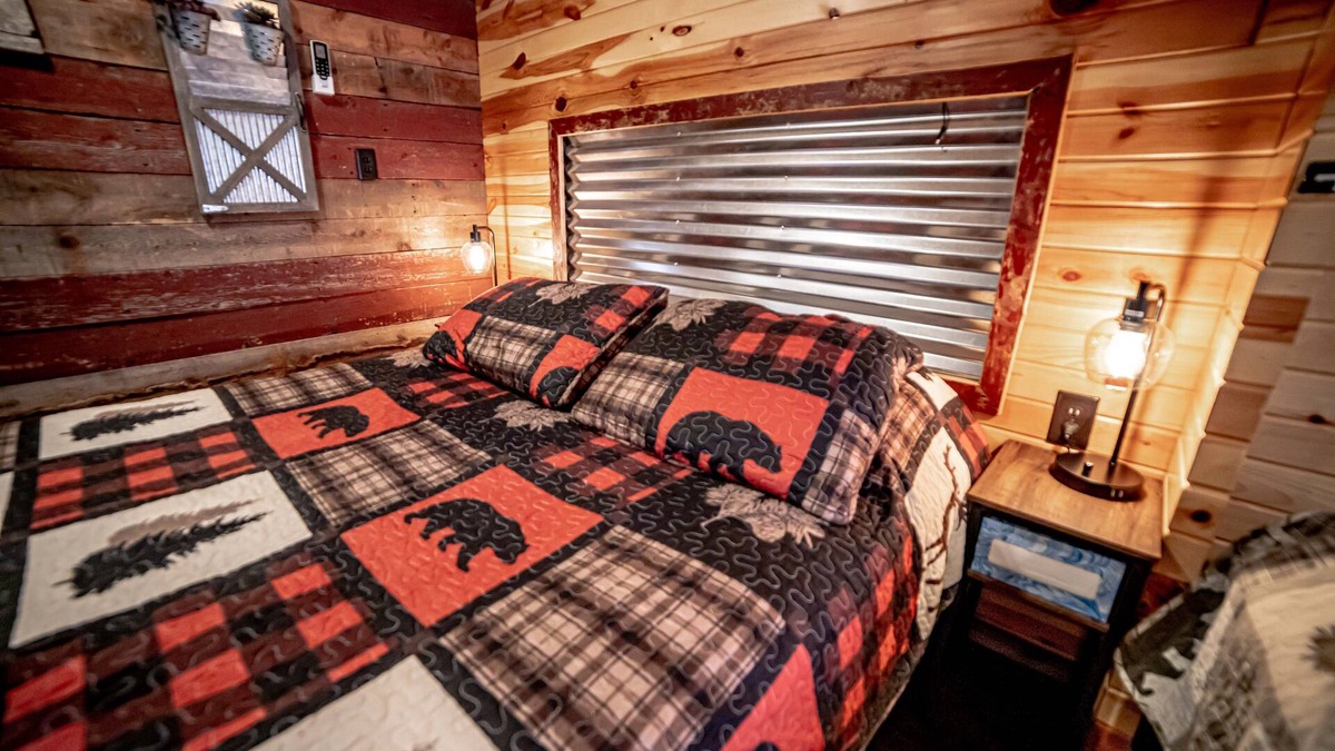 Nevada Apartment | The Urban Barn! private parking