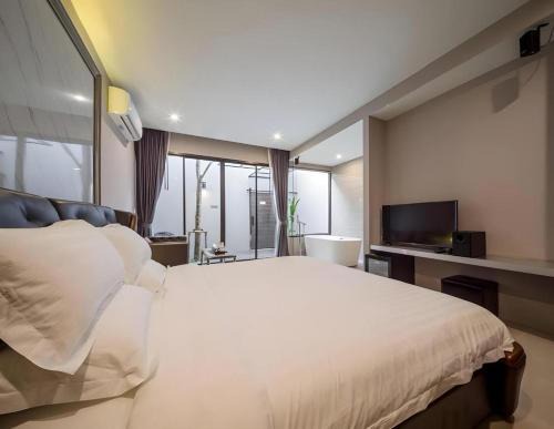 Chorakhe Bua Resort | The Valen Resort