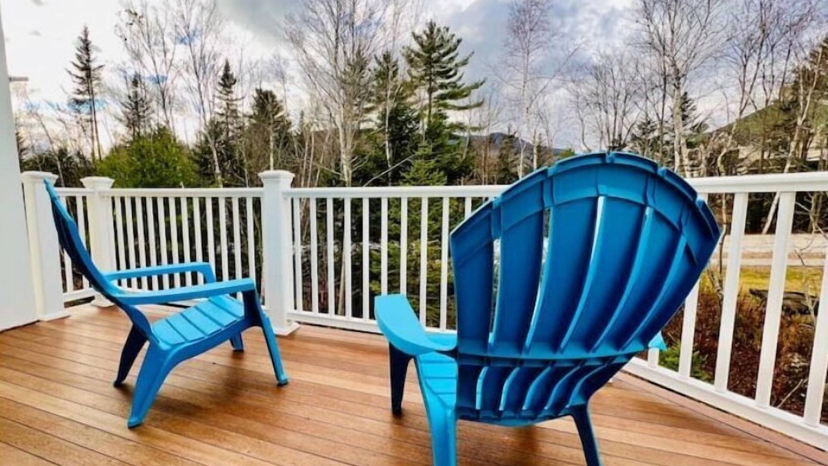 Waterville Valley House | The Valley Estate - Ice Arena - Biking - Weddings - Walk to Town Square!