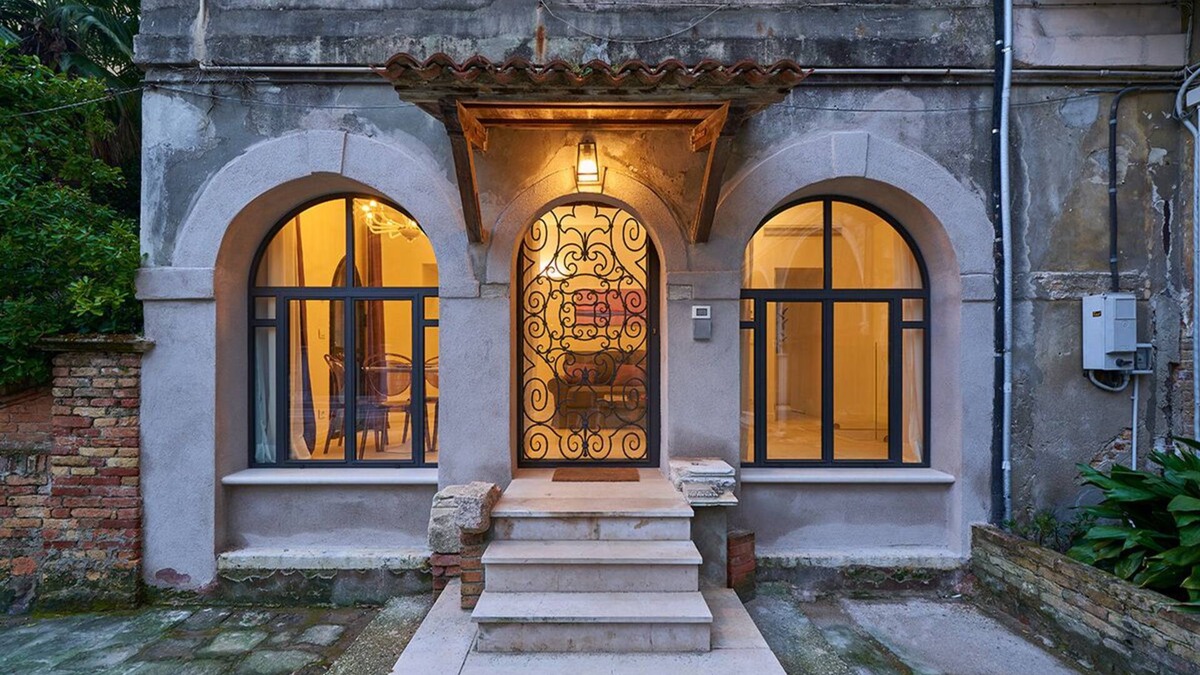 Dorsoduro Apartment | The Venetian cottage "La Casetta"