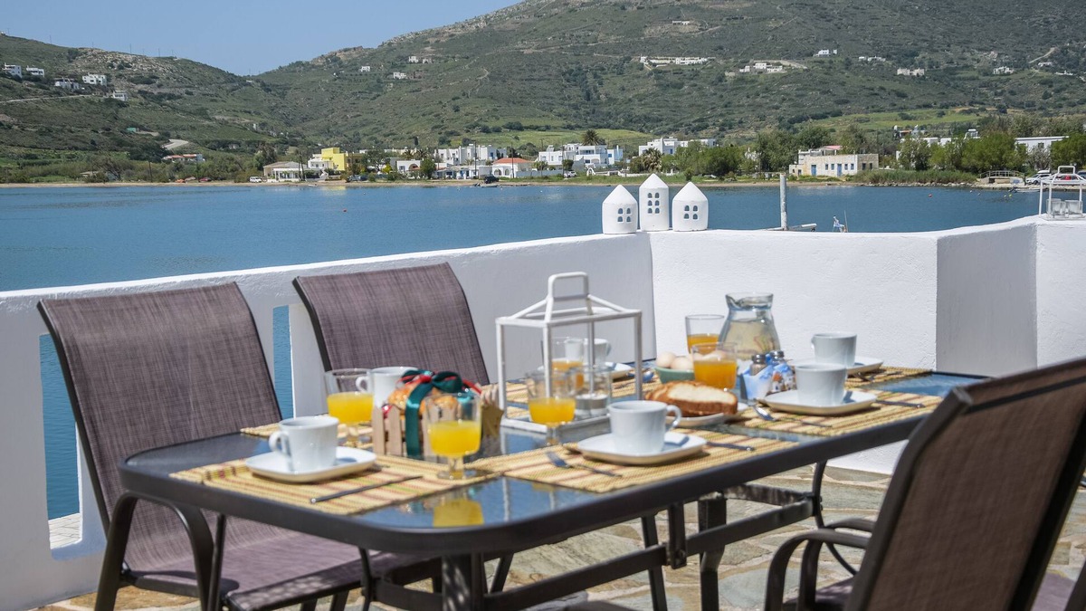 Gavrio House | The Veranda of Gavrion - Deluxe Cycladic House with Splendid Seaview