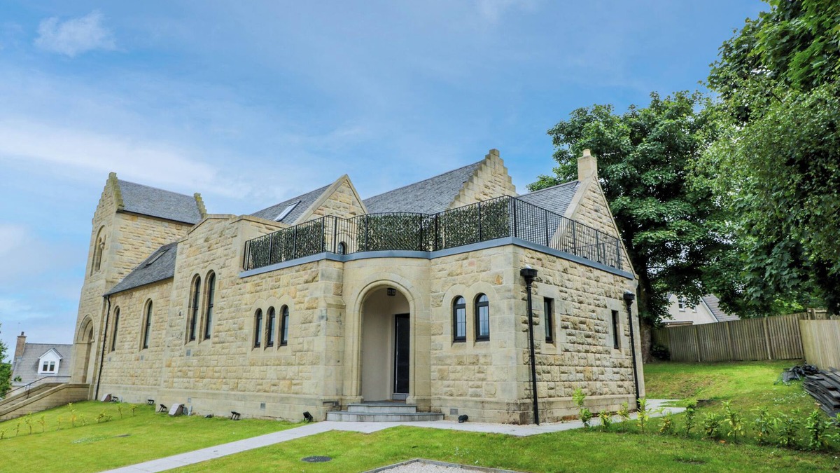 Bonnybridge Cottage | THE VESTRY, family friendly, luxury holiday cottage in Bonnybridge