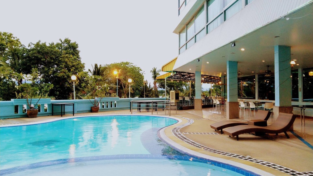 Tak Hotel | The Viangtak Riverside Hotel