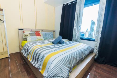 San Antonio Apartment | The Vibrant Condo Cool Stays 4254 Memorable Swim Gym Park Laugh