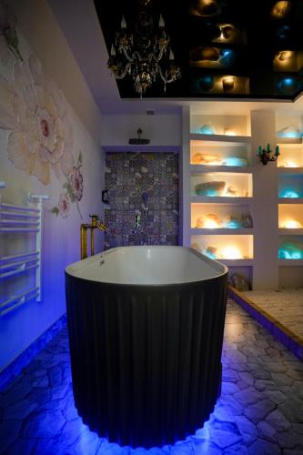 Erebuni Hotel | The Victorian Hotel & Spa Room 1