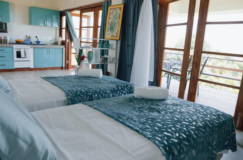 Saline Point Apartment | The View Studio