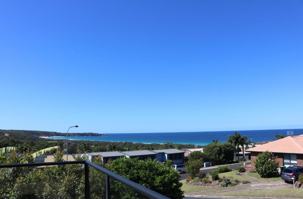 Tura Beach House | The Views - 3 or 4 Bedroom