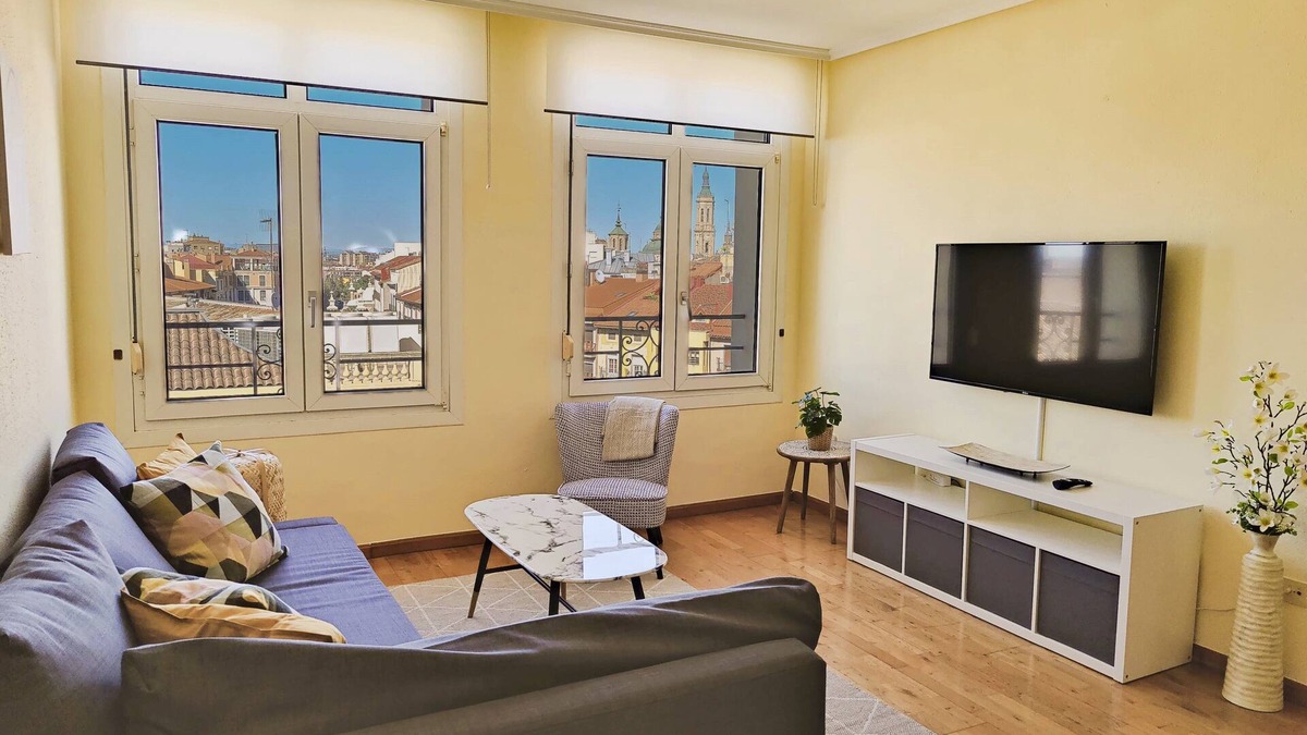 San Pablo House | The Views of the Old Town by Alogest