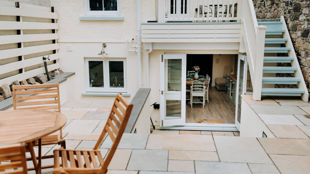St Davids House | The Villa - A beautiful Pembrokeshire townhouse in the heart of St Davids
