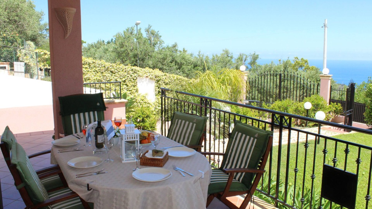 Sant'Onofrio Villa | The villa you've always dreamed of just minutes from the sea.