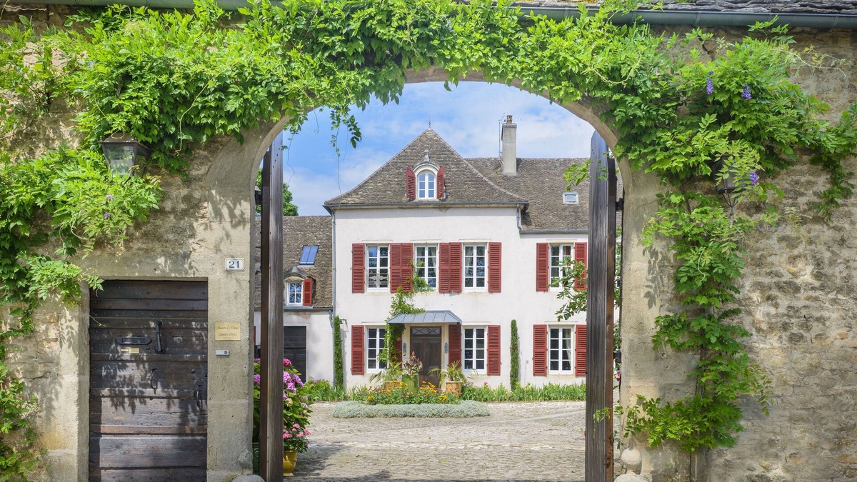Montagny-les-Beaune House | The village SAFRAN ROOM