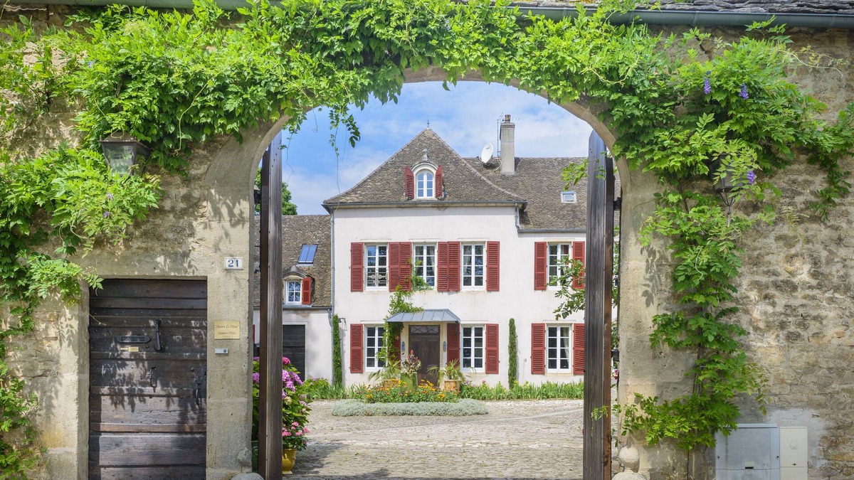 Montagny-les-Beaune Apartment | The Village APARTMENT PEPPER