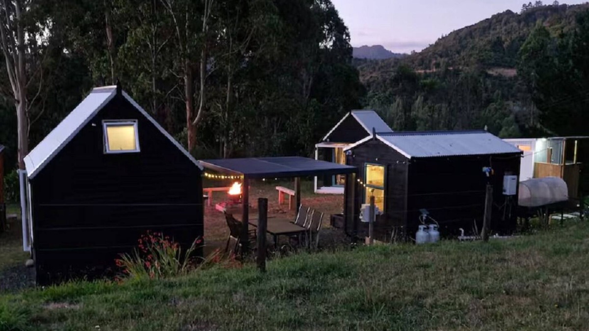 Komata Cabin | The Village