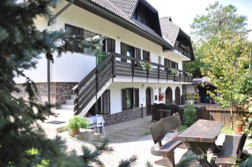 Radovljica Bed & Breakfast | The Village Rest - Brezje Gorenjska