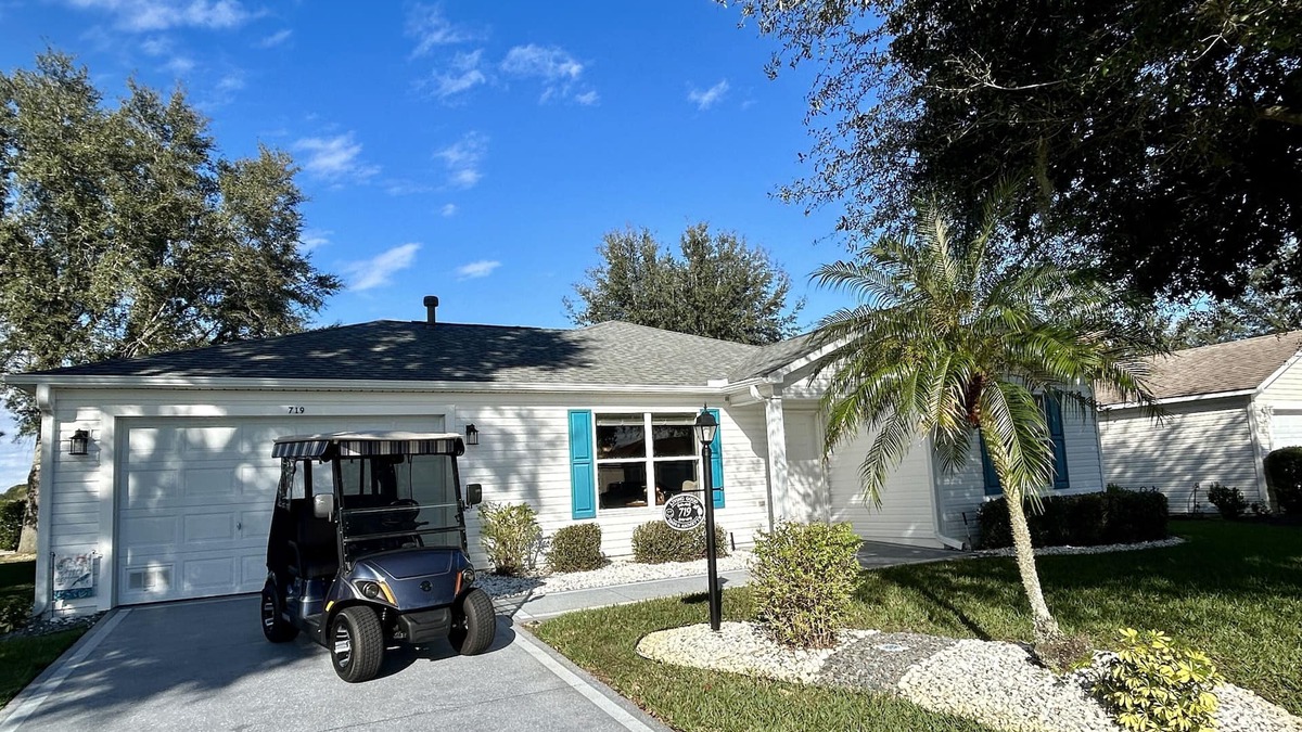 Lynnhaven House | * 🌴The Villages- Living Good Ranch Home - GOLF CART, Lake Sumter Landing 🌴 *