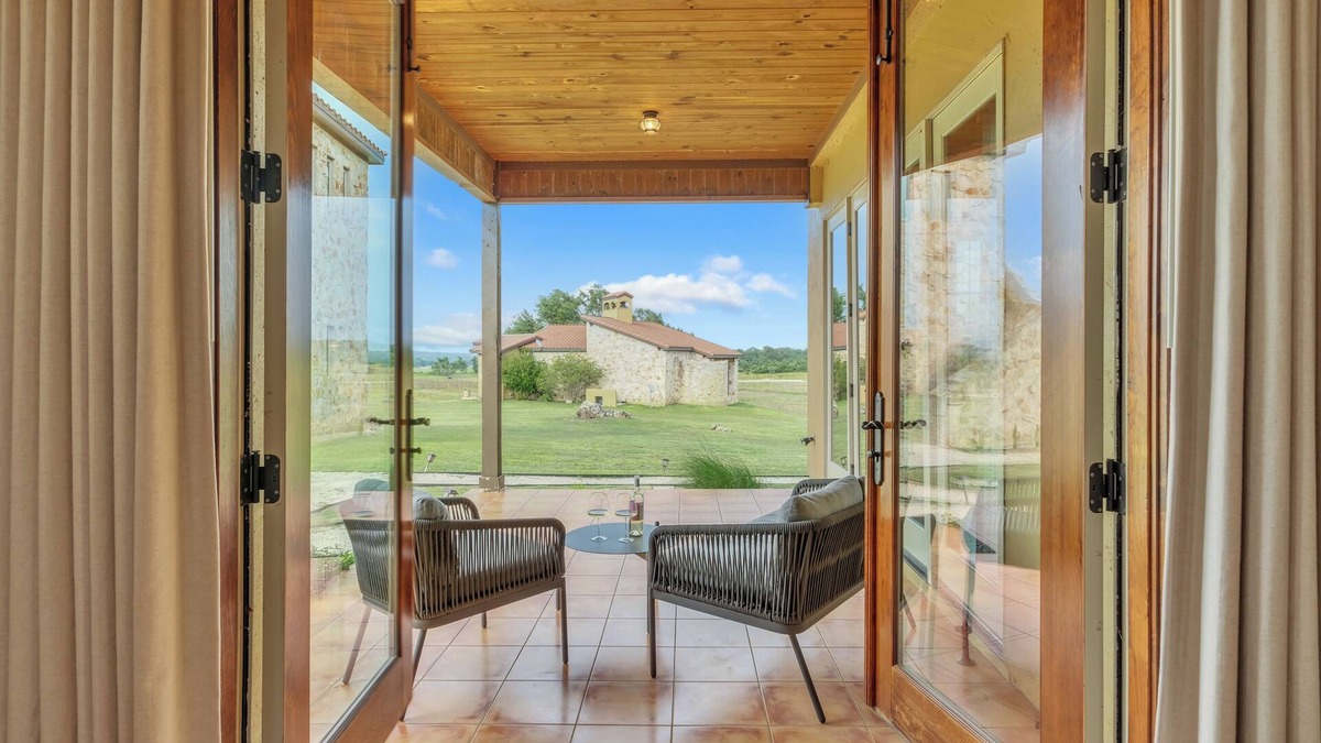 Florence Resort | The Vineyard at Florence