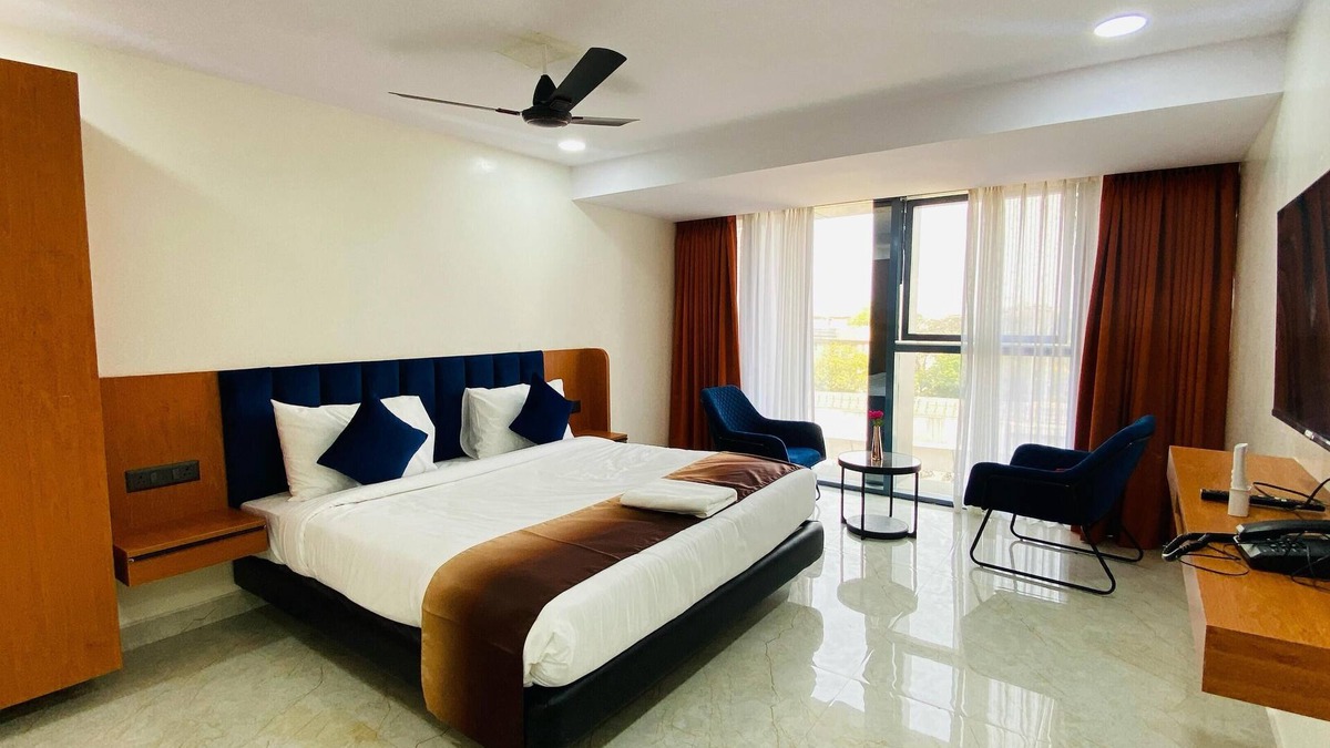 Hyderabad Hotel | The Vistara Hotel