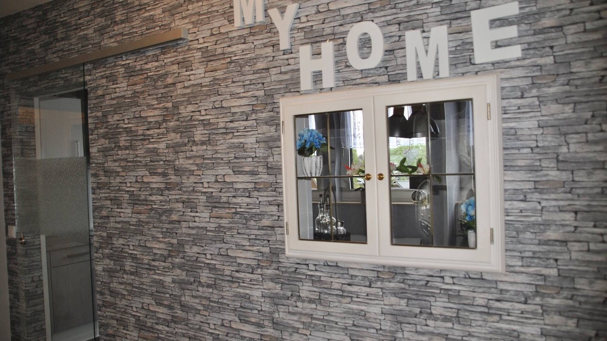 Hueckeswagen Apartment | The "Vogelhaus" - fitter/agent and holiday apartment in Hückeswagen