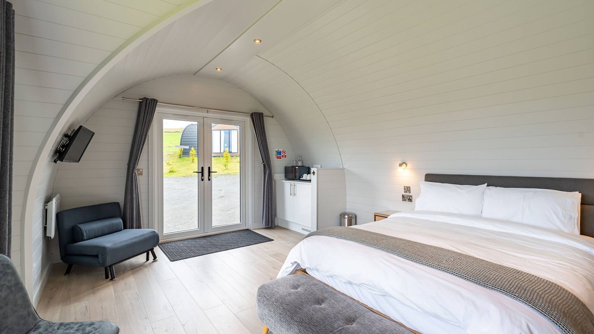 Bathgate Cabin | The Vu Snugs