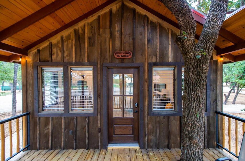 Elm Mott Other | The Warbler Treehouse 15 MIn to Magnolia Baylor