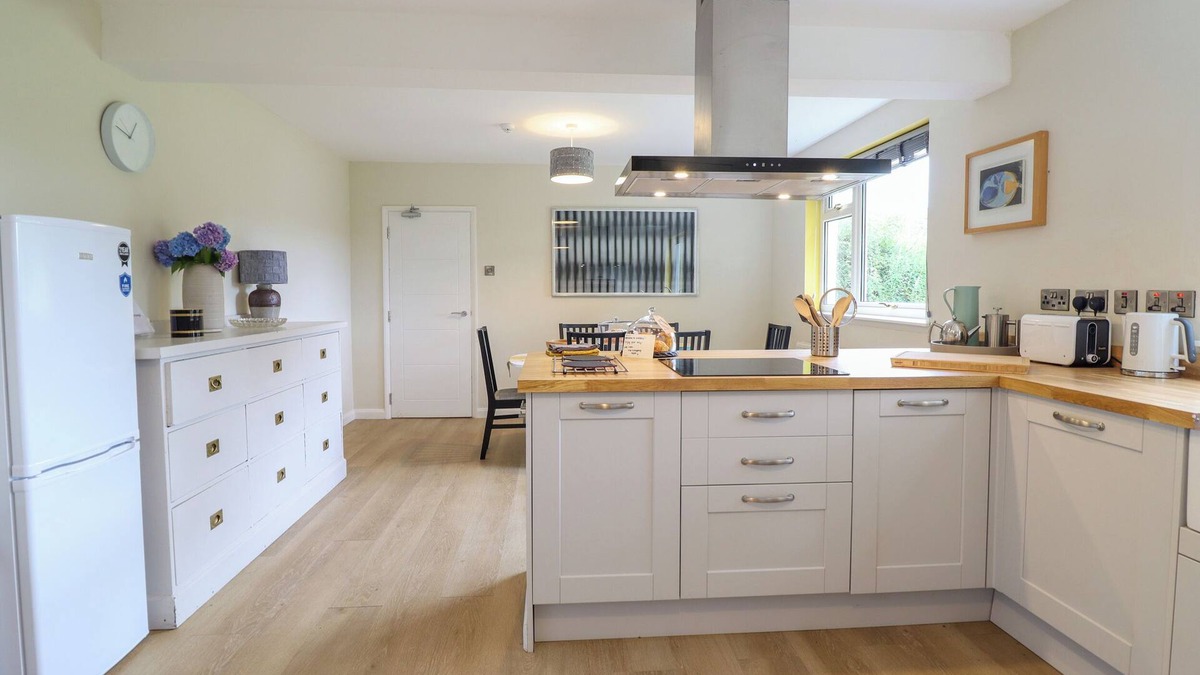 Newtown Cottage | The Wardens House