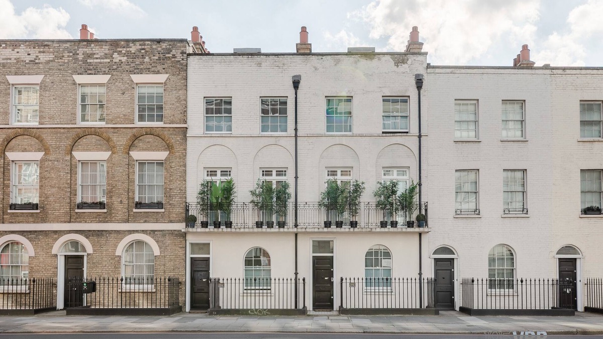 Pimlico House | The Warwick: 6-Bed Historic Townhouse | Victoria