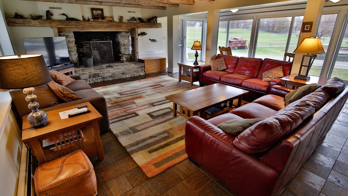 Sabillasville House | The Washington House (or for retreats book the whole Caboose Farm compound)