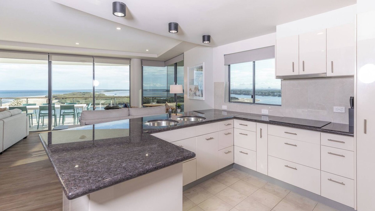 Caloundra Apartment | The Waterford Prestige Apartments