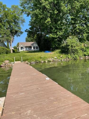Severn House | The Waterfront Paradise