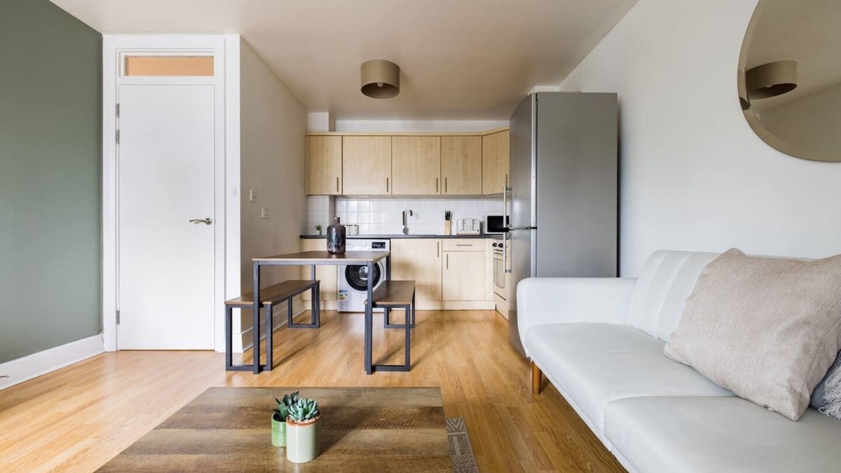 Bishop's Apartment | The Waterloo Apartments
