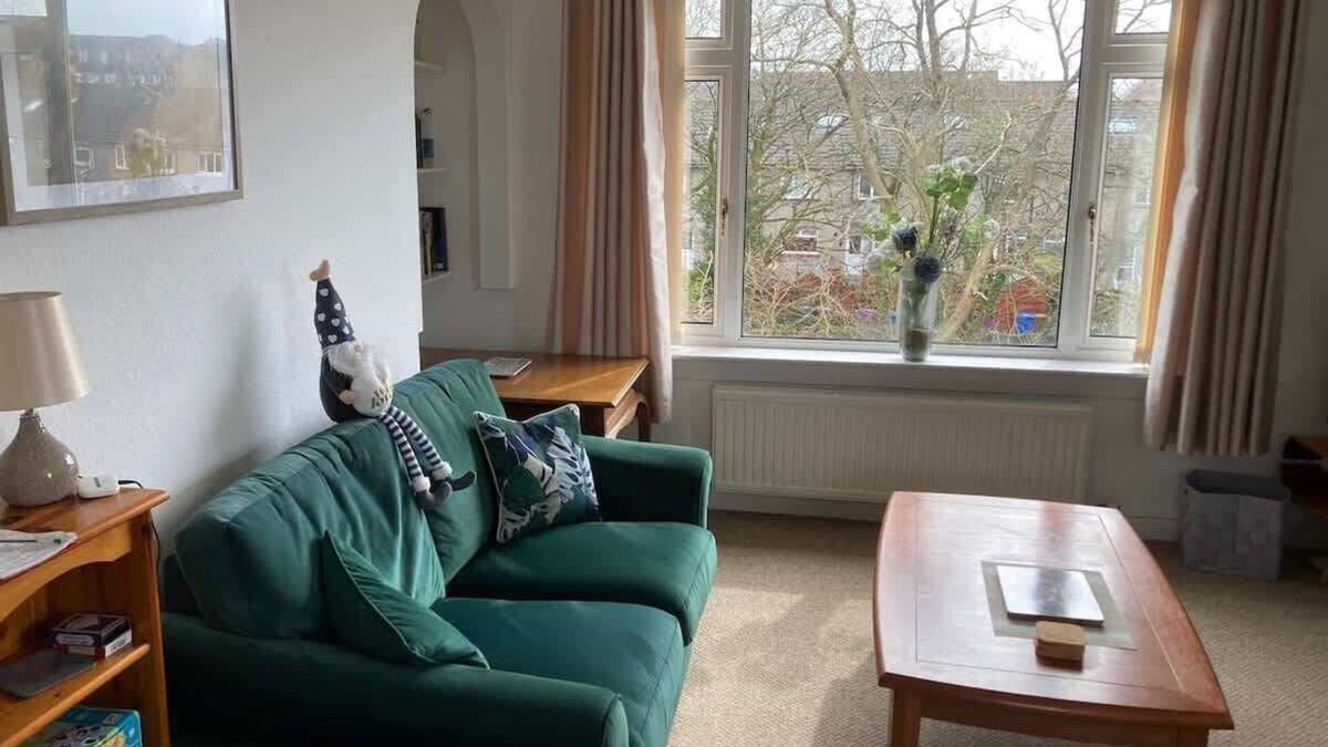 Largs Apartment | The Waterside Apartment, ideal for families