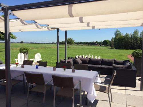Ouderkerk Aan de Amstel Bed & Breakfast | The Waverly House